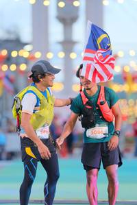 BIB: 546, 5086
                            <button type="button" onclick="openModal(21766919)" class="btn btn-primary btn-sm float-right btn-popup" data-toggle="modal" data-target=".modal-high-quality">
                        <i class="fas fa-shopping-cart"></i> Add to Cart
                    </button>
                                            <button type="button" onclick="isThisMe(21766919, true)" class="btn btn-success btn-sm float-right btn-popup btn-isme hidden" data-toggle="tooltip" data-placement="bottom" title="นี่คือรูปของคุณใช่ไหม คลิกที่นี่เพื่อเอาเข้าอัลบั้ม">
                        <i class="fas fa-plus"></i> Add to album
                    </button>
                    <button type="button" onclick="isThisMe(21766919, false)" class="btn btn-warning btn-sm float-right btn-popup btn-isnotme hidden">
                        <i class="fas fa-ban"></i> Remove from album
                    </button>